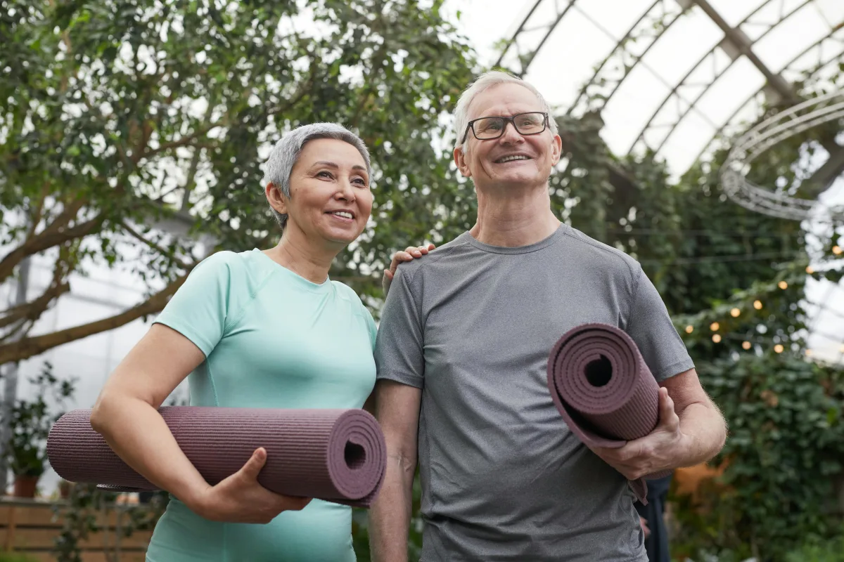 Senior speed dating event — active singles over 50 meeting at a structured age-specific social evening
